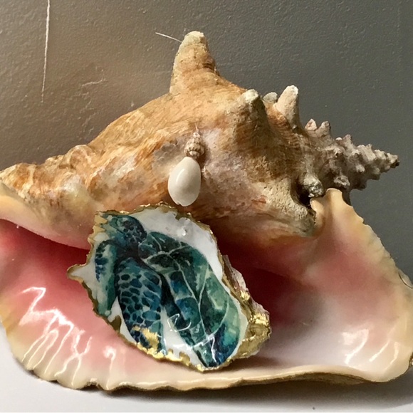 Christmas ornaments Green Sea Turtle decoupage oyster shells - Picture 2 of 6